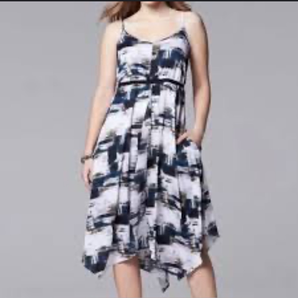 NWT Simply Vera Vera Wang Black and Blue Patterned Maxi Dress